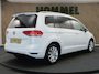 Volkswagen Touran 1.5 TSI Highline - AIRCO (AUTOMATISCH) - BLUETOOTH TELEFOONVOORBEREIDING - ALCANTARA BEKLEDING - PARKEERSENSOREN VOOR EN ACHTER - APPLE CARPLAY/ANDROID AUTO - CRUISE CONTROL ADAPTIEF - LED KOPLAMPEN