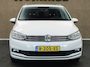 Volkswagen Touran 1.5 TSI Highline - AIRCO (AUTOMATISCH) - BLUETOOTH TELEFOONVOORBEREIDING - ALCANTARA BEKLEDING - PARKEERSENSOREN VOOR EN ACHTER - APPLE CARPLAY/ANDROID AUTO - CRUISE CONTROL ADAPTIEF - LED KOPLAMPEN