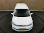 Volkswagen Touran 1.5 TSI Highline - AIRCO (AUTOMATISCH) - BLUETOOTH TELEFOONVOORBEREIDING - ALCANTARA BEKLEDING - PARKEERSENSOREN VOOR EN ACHTER - APPLE CARPLAY/ANDROID AUTO - CRUISE CONTROL ADAPTIEF - LED KOPLAMPEN