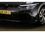Volkswagen Golf 1.5 eTSI R-Line Business | PANORAMADAK | STUURVERWARMING | DAB | APPLE | CAMERA | TREKHAAK | 18"