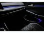 Volkswagen Golf 1.5 eTSI R-Line Business | PANORAMADAK | STUURVERWARMING | DAB | APPLE | CAMERA | TREKHAAK | 18"