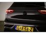 Volkswagen Golf 1.5 eTSI R-Line Business | PANORAMADAK | STUURVERWARMING | DAB | APPLE | CAMERA | TREKHAAK | 18"