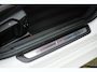 BMW 3-Serie Touring 330i High Executive Edition M + INDIVIDUAL LEDER / MINERALWEISS METALLIC / M-PERFORMANCE