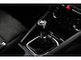 Audi A3 Sportback 2.0 TDI Attraction Pro Line Business/ 5-Drs/ Sportstoelen/ 17'' LMV/ Navi/ Clima/ Cruise/ Sportstuur/ Elek. pakket/ Isofix/ Radio-CD AUX/ Armsteun/ Mistl./ Dakspoiler/ Dakrails/ Chroom.