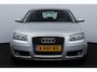 Audi A3 Sportback 2.0 TDI Attraction Pro Line Business/ 5-Drs/ Sportstoelen/ 17'' LMV/ Navi/ Clima/ Cruise/ Sportstuur/ Elek. pakket/ Isofix/ Radio-CD AUX/ Armsteun/ Mistl./ Dakspoiler/ Dakrails/ Chroom.