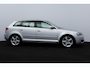Audi A3 Sportback 2.0 TDI Attraction Pro Line Business/ 5-Drs/ Sportstoelen/ 17'' LMV/ Navi/ Clima/ Cruise/ Sportstuur/ Elek. pakket/ Isofix/ Radio-CD AUX/ Armsteun/ Mistl./ Dakspoiler/ Dakrails/ Chroom.