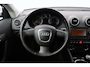 Audi A3 Sportback 2.0 TDI Attraction Pro Line Business/ 5-Drs/ Sportstoelen/ 17'' LMV/ Navi/ Clima/ Cruise/ Sportstuur/ Elek. pakket/ Isofix/ Radio-CD AUX/ Armsteun/ Mistl./ Dakspoiler/ Dakrails/ Chroom.