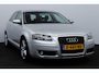 Audi A3 Sportback 2.0 TDI Attraction Pro Line Business/ 5-Drs/ Sportstoelen/ 17'' LMV/ Navi/ Clima/ Cruise/ Sportstuur/ Elek. pakket/ Isofix/ Radio-CD AUX/ Armsteun/ Mistl./ Dakspoiler/ Dakrails/ Chroom.