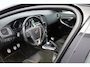 Volvo V40 2.0 D2 R-Design/ D-Riem verv: 150.000 KM!/ Trekhaak/ Half Leder - Alcantara/ 16'' LMV/ Voorruitverw./ Stoelverw./ Navi/ Clima/ Cruise/ Elek. pakket/ Isofix/ Bluetooth/ Multi. LEDER. Stuur/ PDC/ Chroom.