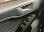 Ford Focus Wagon 1.0 EcoBoost Hybrid ST-Line | Led | Stoelverwarming | Carplay | Stuurverwarming | Parkeersensoren| Trekhaak