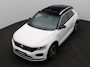 Volkswagen T-Roc 1.5 TSI Sport 150PK Panoramadak, Trekhaak, Elektrische Achterklep, 18" LM Velgen, Alarm, Parkeersensoren voor en achter
