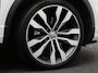 Volkswagen T-Roc 1.5 TSI Sport 150PK Panoramadak, Trekhaak, Elektrische Achterklep, 18" LM Velgen, Alarm, Parkeersensoren voor en achter