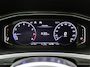 Volkswagen T-Roc 1.5 TSI Sport 150PK Panoramadak, Trekhaak, Elektrische Achterklep, 18" LM Velgen, Alarm, Parkeersensoren voor en achter