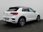Volkswagen T-Roc 1.5 TSI Sport 150PK Panoramadak, Trekhaak, Elektrische Achterklep, 18" LM Velgen, Alarm, Parkeersensoren voor en achter