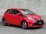 Toyota Aygo 1.0 VVT-i x-play | All-Season banden | Dealer Onderhouden | Airco | Camera |