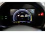 Abarth 600e Scorpionissima 54 kWh | Tot 8 Jaar Garantie | Camera | Navigatie | 20 inch Lichtmetaal | Sabelt Stoelen | Verwarmde stoelen |