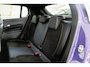 Abarth 600e Scorpionissima 54 kWh | Tot 8 Jaar Garantie | Camera | Navigatie | 20 inch Lichtmetaal | Sabelt Stoelen | Verwarmde stoelen |