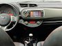 Toyota Yaris 1.3 VVT-i Dynamic - Pano - Camera - Cruise - Navi - Half leer