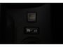 Renault Captur 0.9 TCe Limited/ Two-Tone/ 17'' LMV/ LED Koplampen/ Keyless/ Half-Leder/ Apple + Android/ Clima/ Cruise/ Extra Getint glas/ PDC/ Bluetooth/ Armsteun/ Multi. LEDER. Stuur/ LED Mistl.