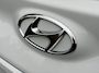 Hyundai Kona Electric EV Fashion 64 kWh ✓2e Eigenaar✓Carplay✓Camera✓Trekhaak✓Dealer Onderhouden✓Draadloze telefoonlader✓Navi✓Keyless✓✓Rijstrooksensor✓Dodehoeksensor✓Pdc✓Lm velgen 17"✓Clima✓Cruise✓204pk✓N.A.P✓Bj 12-2020✓Apk tot 09-2028