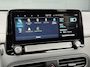 Hyundai Kona Electric EV Fashion 64 kWh ✓2e Eigenaar✓Carplay✓Camera✓Trekhaak✓Dealer Onderhouden✓Draadloze telefoonlader✓Navi✓Keyless✓✓Rijstrooksensor✓Dodehoeksensor✓Pdc✓Lm velgen 17"✓Clima✓Cruise✓204pk✓N.A.P✓Bj 12-2020✓Apk tot 09-2028