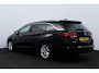 Opel Astra Sports Tourer 1.2 Elegance/ Trekhaak/ 16'' LMV/ LED Koplampen!/ Stoel + Stuurverw./ Camera/ Apple + Android/ Half-Leder/ Dode-Hoek DET./ Extra getint glas/ PDC V+A/ Navi/ Clima/ Cruise/ Bluetooth.