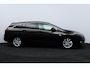 Opel Astra Sports Tourer 1.2 Elegance/ Trekhaak/ 16'' LMV/ LED Koplampen!/ Stoel + Stuurverw./ Camera/ Apple + Android/ Half-Leder/ Dode-Hoek DET./ Extra getint glas/ PDC V+A/ Navi/ Clima/ Cruise/ Bluetooth.