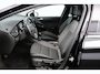 Opel Astra Sports Tourer 1.2 Elegance/ Trekhaak/ 16'' LMV/ LED Koplampen!/ Stoel + Stuurverw./ Camera/ Apple + Android/ Half-Leder/ Dode-Hoek DET./ Extra getint glas/ PDC V+A/ Navi/ Clima/ Cruise/ Bluetooth.