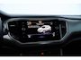Volkswagen T-Roc 1.5 TSI Style Business/ Trekhaak/ Elek. Kofferklep/ Apple + Android/ DAB+/ Navi/ Airco/ Adaptive Cruise/ Lane-Assist./ Elek. pakket/ Isofix/ Bluetooth/ Multi. LEDER. Stuur/ 16'' LMV/ Mistl./ PDC/ LED Dagrijverl.