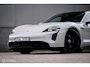 Porsche Taycan Sport Turismo GTS 93 kWh 517 pk | Alcantara pack | Carbon afwerking | Sportchrono | 21 inch | krijtgrijs | 360 camera | Panorama | Comfort stoelen | Rijklaarprijs |