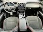 Hyundai Tucson 1.6 T-GDI PHEV N Line Sky 4WD / Trekhaak (1350 kg) / Elektrische achterklep / Rondomzicht camera / Stuur- Stoel & Achterbank verwarming / Adaptief cruise control / Keyless Entry/Start / Voorstoelen Geventileerd / Stoel Geheugen / Schuifkantel Dak /