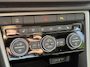 Volkswagen T-Roc 1.0 TSI Style Business / Trekhaak (1.300 KG) / Adaptieve Cruise Control / Stoelverwarming voor / Navigatie DMV Apple Carplay&Android Auto / Airco /