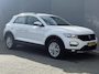 Volkswagen T-Roc 1.0 TSI Style Business / Trekhaak (1.300 KG) / Adaptieve Cruise Control / Stoelverwarming voor / Navigatie DMV Apple Carplay&Android Auto / Airco /