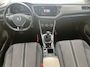 Volkswagen T-Roc 1.0 TSI Style Business / Trekhaak (1.300 KG) / Adaptieve Cruise Control / Stoelverwarming voor / Navigatie DMV Apple Carplay&Android Auto / Airco /