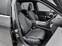 Mercedes-Benz GLC 300 e 4MATIC Sport Edition | AMG Line | Premium Pakket | Trekhaak | Panoramadak | 360° Camera | Augmented Reality voor Navigatie | DISTRONIC Afstandsassistent | Dodehoekassistent | Verkeersbordenassistent | DIGITAL LIGHT | Elektrisch Verstelbare Stoelen + Memory | Stoelverwarming | Sfeerverlichting | Apple CarPlay | Android Auto | Elektrische Achterklep | Elektrisch Inklapbare Buitenspiegels | Parkeersensoren