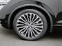 Volkswagen Touareg 3.0 TSi eHybrid 4MOTION Elegance 381 PK | V6 | Luchtvering | Plug-In | Nightvision | Panorama Dak | Trekhaak | Head-Updisplay | Stoelverwarming Voor & Achter | Dynaudio | Geheugenfunctie stoelen | Dealer Onderhouden