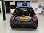 Toyota Yaris 1.5 VVT-i Active/Airco/Navi/Cruise/1E Eigenaar/Nap/Nieuw Apk/2 sleutels aanwezig/Dealer Onderhoud/12 Maanden Garantie