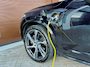 Volvo XC90 2.0 T8 Recharge AWD Ultimate Dark | 7-Zits, Bowers & Wilkins, Panoramadak, Trekhaak, Stoel- Stuurverw, Apple Carp., 22”