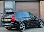 Volvo XC90 2.0 T8 Recharge AWD Ultimate Dark | 7-Zits, Bowers & Wilkins, Panoramadak, Trekhaak, Stoel- Stuurverw, Apple Carp., 22”