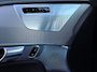 Volvo XC90 2.0 T8 Recharge AWD Ultimate Dark | 7-Zits, Bowers & Wilkins, Panoramadak, Trekhaak, Stoel- Stuurverw, Apple Carp., 22”