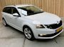 Skoda Octavia Combi 1.0 TSI Greentech Style Business Automaat | Apple CarPlay/Android Auto | Cruise & climate control | DAB ontvanger | Lichtmetalen velgen | Parkeersensoren achter | Voorstoelen verwarmd | Trekhaak