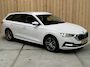 Skoda Octavia Combi 1.0 e-TSI Business Edition Plus Automaat | Apple CarPlay/Android Auto | Adaptieve cruise control | DAB ontvanger | Dode hoek detectie | LED verlichting | Parkeersensoren voor en achter | Voorstoelen verwarmd