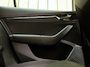 Skoda Octavia Combi 1.0 e-TSI Business Edition Plus Automaat | Apple CarPlay/Android Auto | Adaptieve cruise control | DAB ontvanger | Dode hoek detectie | LED verlichting | Parkeersensoren voor en achter | Voorstoelen verwarmd