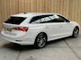 Skoda Octavia Combi 1.0 e-TSI Business Edition Plus Automaat | Apple CarPlay/Android Auto | Adaptieve cruise control | DAB ontvanger | Dode hoek detectie | LED verlichting | Parkeersensoren voor en achter | Voorstoelen verwarmd