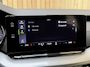 Skoda Octavia Combi 1.0 TSI Business Edition Apple CarPlay/Android Auto | Cruise & climate control | DAB ontvanger | Elektrisch bedienbare achterklep | Keyless entry | LED verlichting | Navigatiesysteem | Trekhaak uitklapbaar
