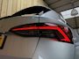 Skoda Octavia Combi 1.0 TSI Business Edition Apple CarPlay/Android Auto | Cruise & climate control | DAB ontvanger | Elektrisch bedienbare achterklep | Keyless entry | LED verlichting | Navigatiesysteem | Trekhaak uitklapbaar