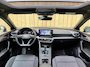 SEAT Leon 1.0 eTSI FR Business Intense Achteruitrijcamera | Apple CarPlay/Android Auto | Adaptieve cruise control | Climate control | DAB ontvanger | Keyless entry | Panoramadak | Voorstoelen en stuurwiel verwarmd | Trekhaak uitklapbaar