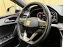SEAT Leon 1.0 eTSI FR Business Intense Achteruitrijcamera | Apple CarPlay/Android Auto | Adaptieve cruise control | Climate control | DAB ontvanger | Keyless entry | Panoramadak | Voorstoelen en stuurwiel verwarmd | Trekhaak uitklapbaar