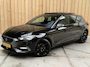 SEAT Leon 1.0 eTSI FR Business Intense Achteruitrijcamera | Apple CarPlay/Android Auto | Adaptieve cruise control | Climate control | DAB ontvanger | Keyless entry | Panoramadak | Voorstoelen en stuurwiel verwarmd | Trekhaak uitklapbaar