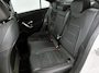 Mercedes-Benz A-klasse 250 e AMG Nightpakket | Panoramadak | Trekhaak | Alarm | Sfeerverlichting | Keyless Go | Stuur en Stoelverwarming | CarPlay | Inclusief 24 maanden Mercedes-Benz Certified garantie voor Europa.